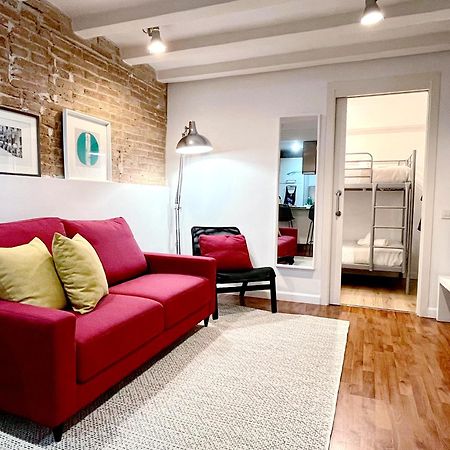 Feelathome Center Apartments Barcelona Bagian luar foto