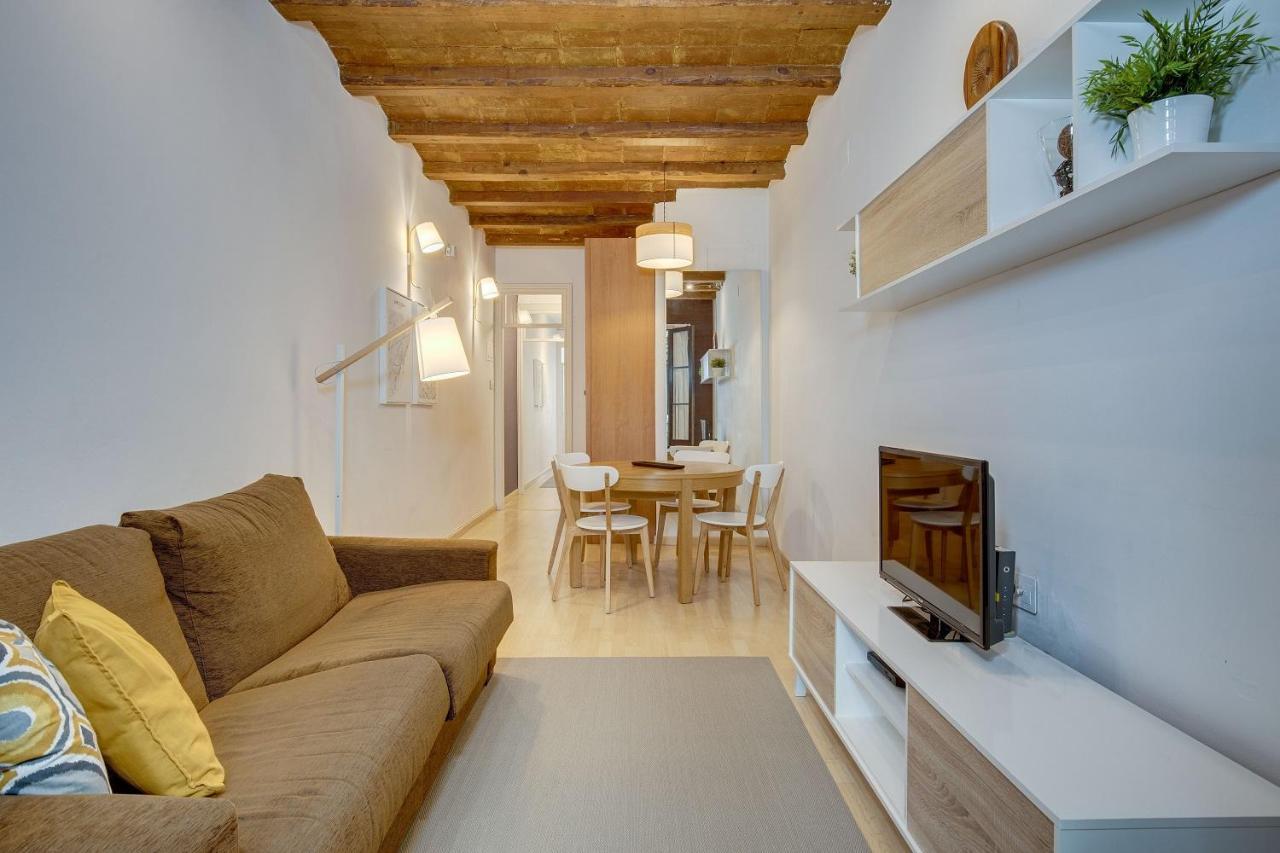 Feelathome Center Apartments Barcelona Bagian luar foto
