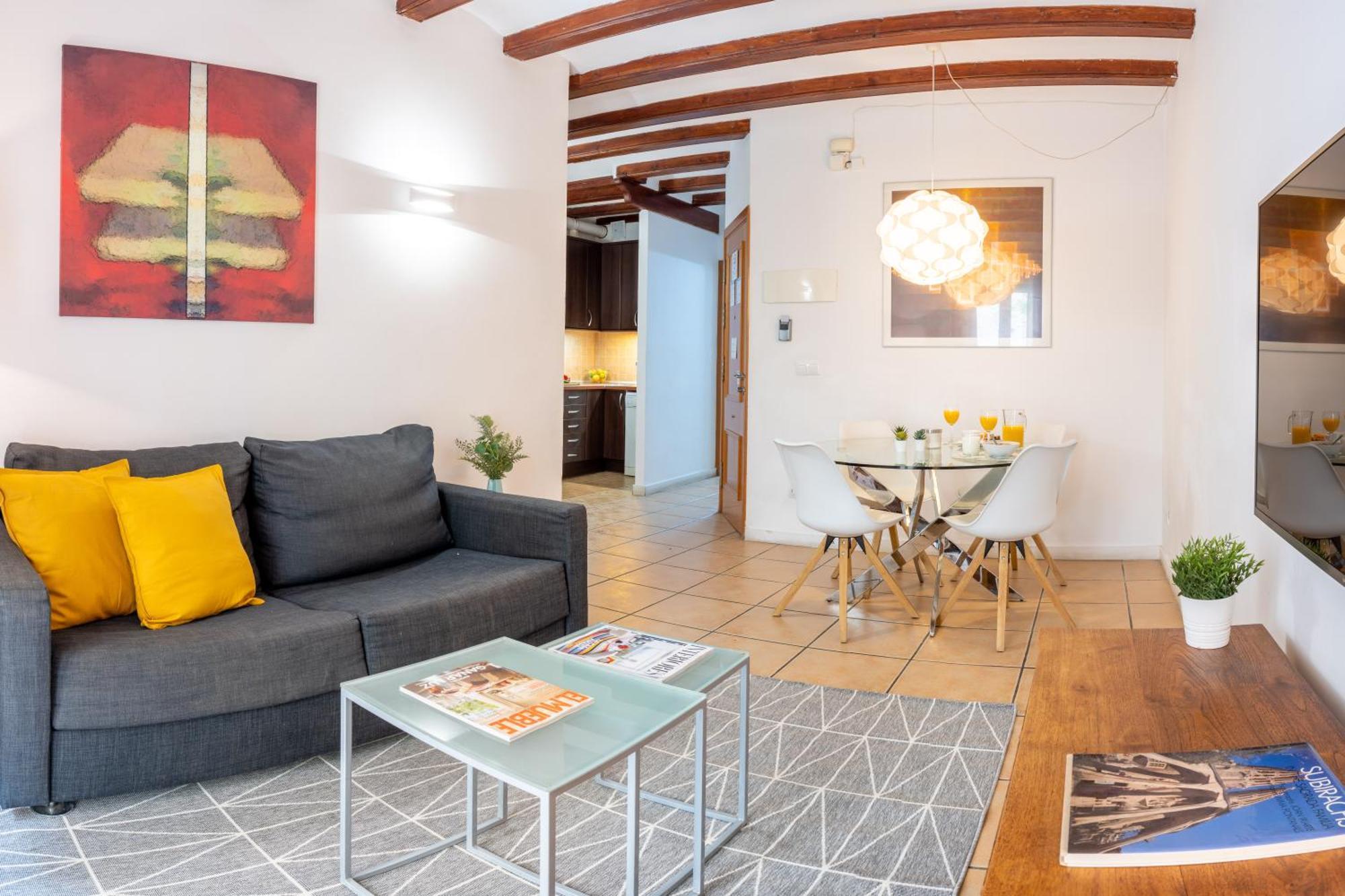 Feelathome Center Apartments Barcelona Bagian luar foto