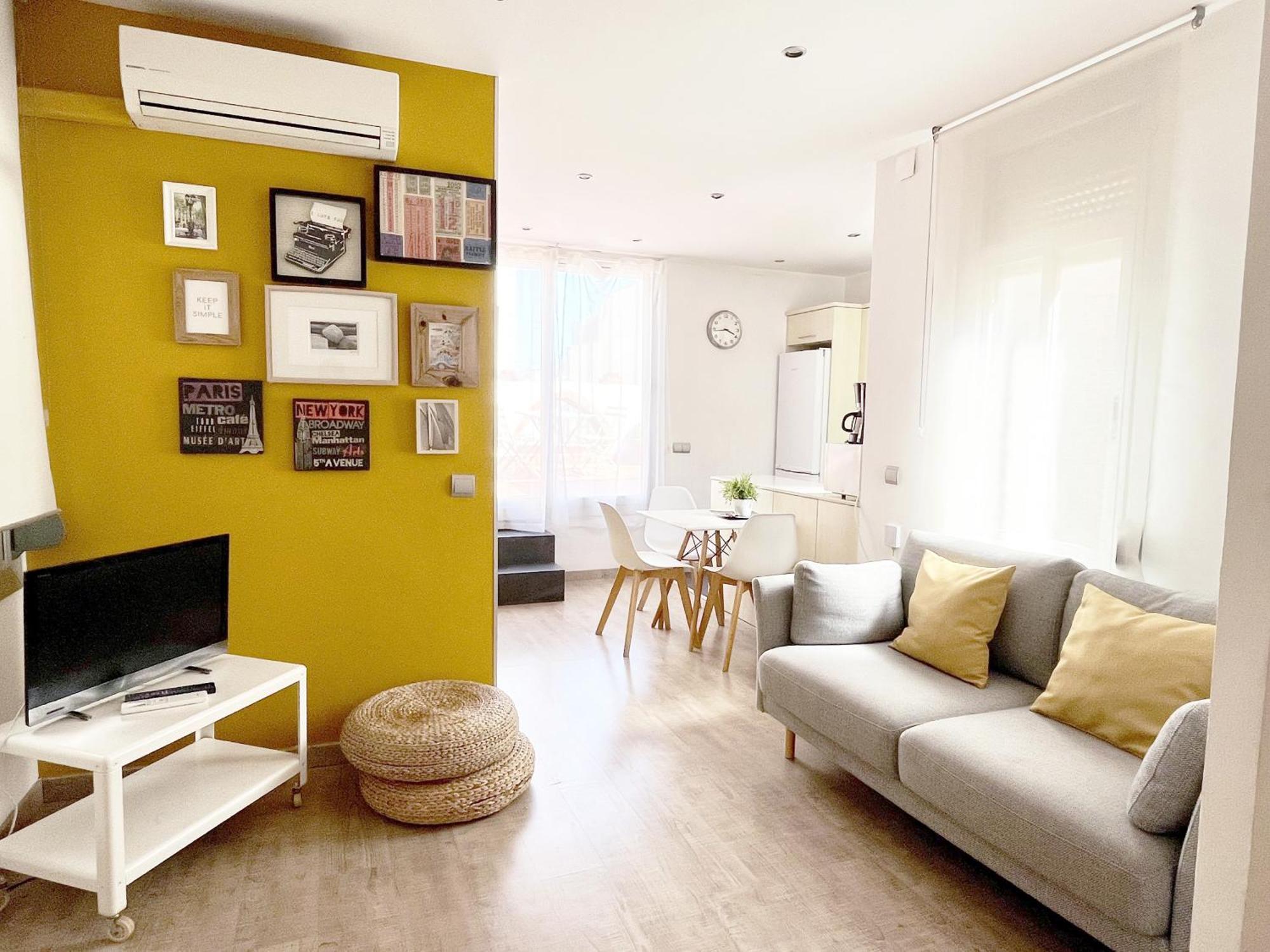 Feelathome Center Apartments Barcelona Bagian luar foto