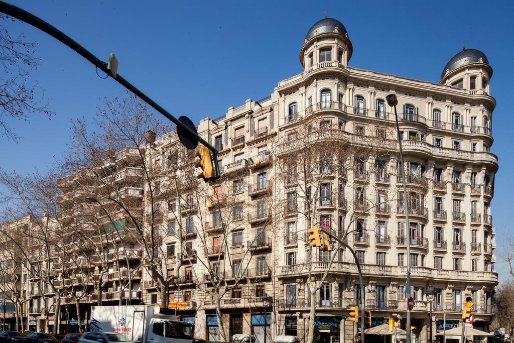 Feelathome Center Apartments Barcelona Bagian luar foto